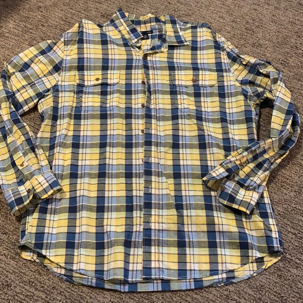 Men’s Gap Button Down Shirt